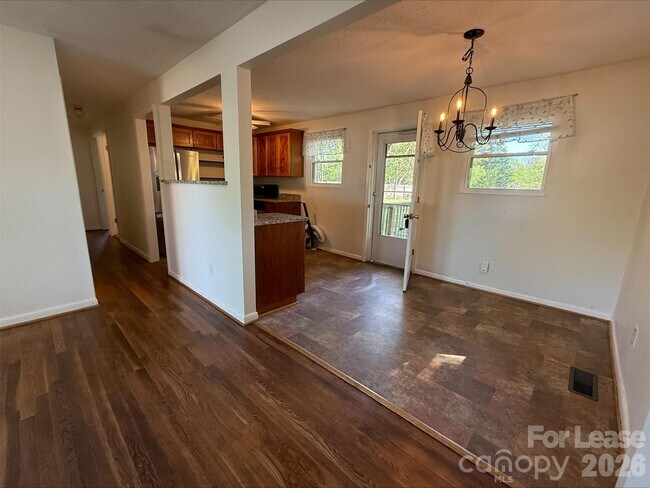 Foto del edificio - 910 Edgemont Ave