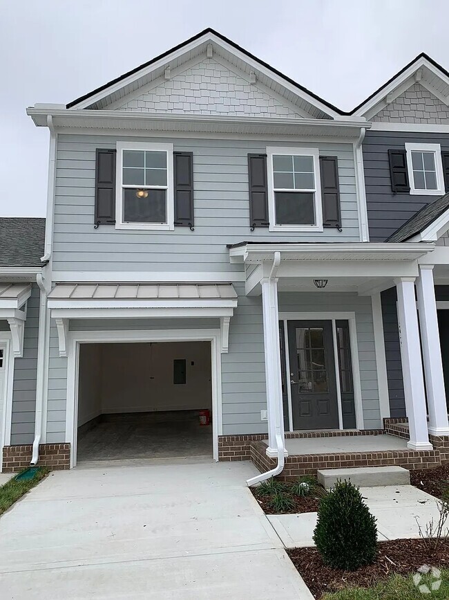 Building Photo - 2043 Orangery Dr