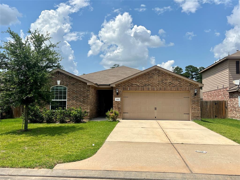 Foto principal - 8811 Nicoli Creek Dr
