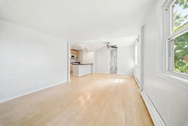 Foto del edificio - 722 Highland Ave