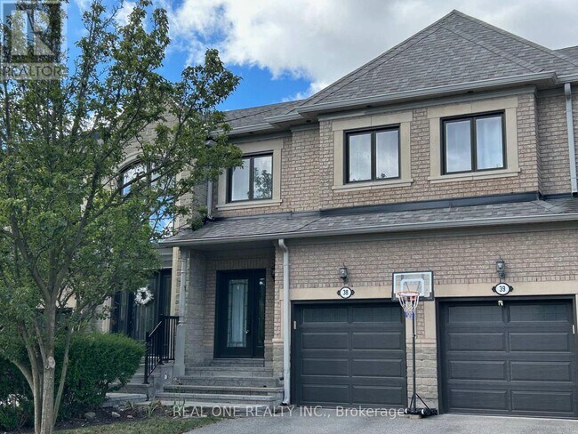 Building Photo - 2250-2250 Rockingham Dr