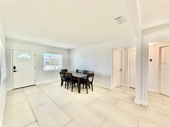 Foto del edificio - 11355 2nd St E