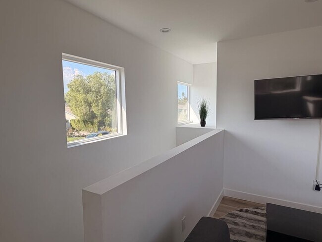 Foto del edificio - 6124 Alcove Ave