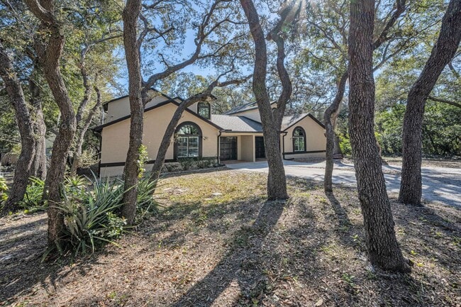 Foto del edificio - Beautiful executive Townhome