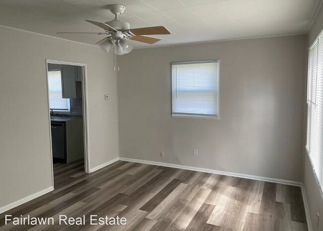 Foto del edificio - 2 br, 1 bath House - 907 N Prospect Ave