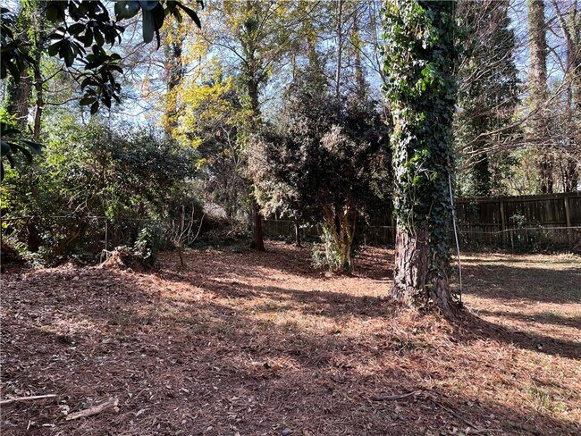 Building Photo - 2078 Glenroy Dr