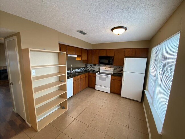 Foto del edificio - 1147 Dallas Dr