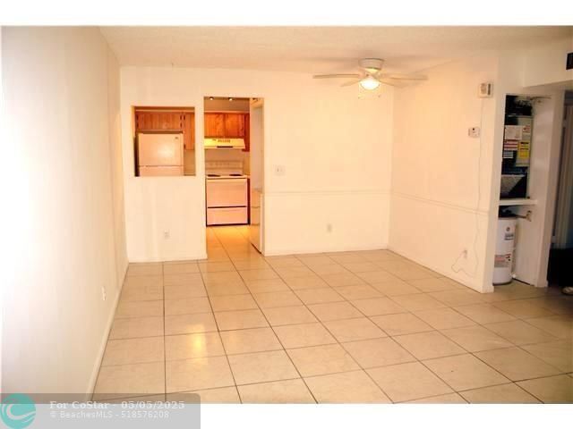 Building Photo - 11000 Royal Palm Blvd
