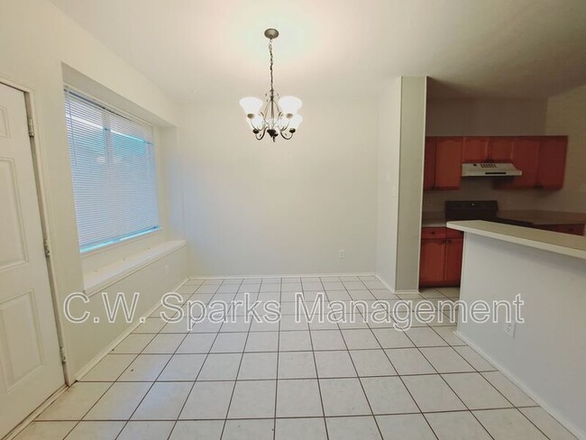 Foto del edificio - 4617 Sandera Ln