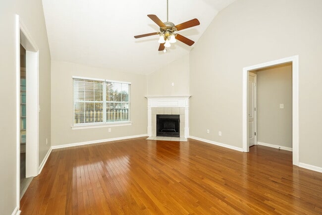 Building Photo - 3427 Belle Chase Dr