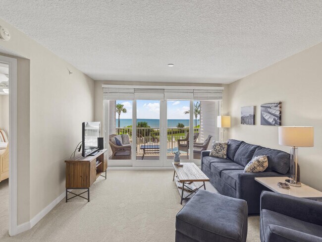 Building Photo - 2700 Ocean Dr