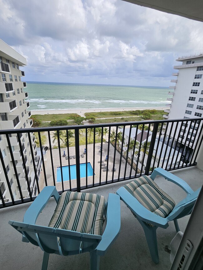 Foto del edificio - 9273 Collins Ave