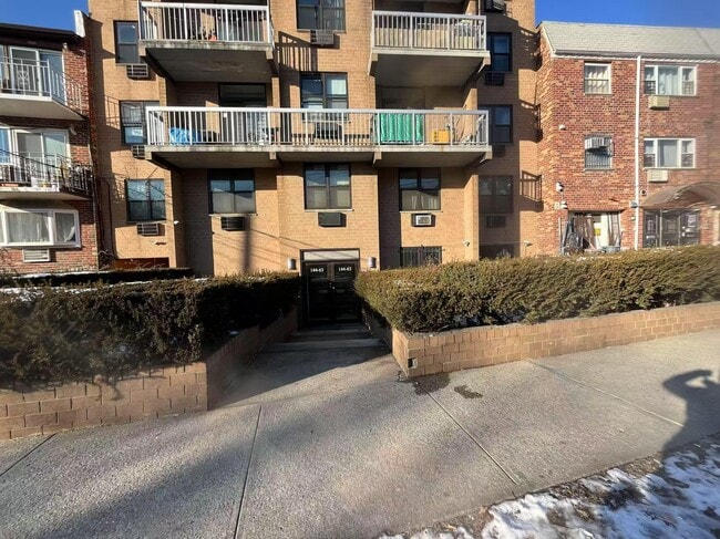 Foto del edificio - 144-63-163 37th Ave