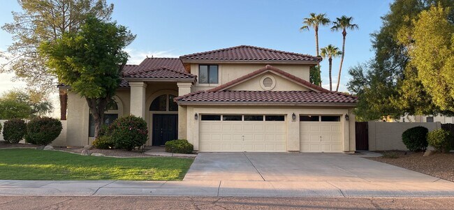 Building Photo - LOCATION!! Beautiful 4 bedrooms, 3 baths, ...