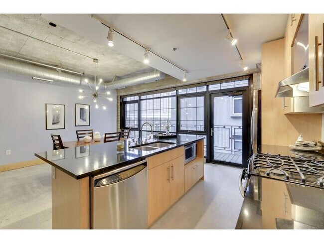 Foto del edificio - 525 N 3rd St