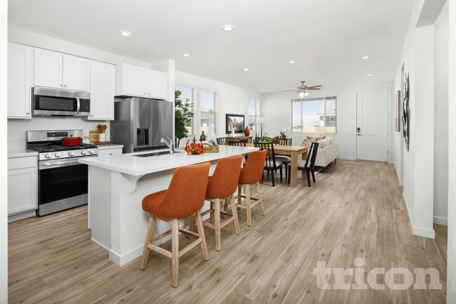 Interior Photo - Tricon Lemmon Drive