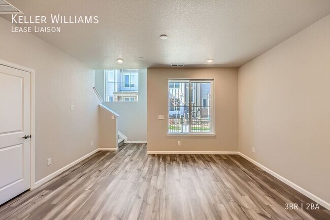 Foto del edificio - 477 Millwall Cir