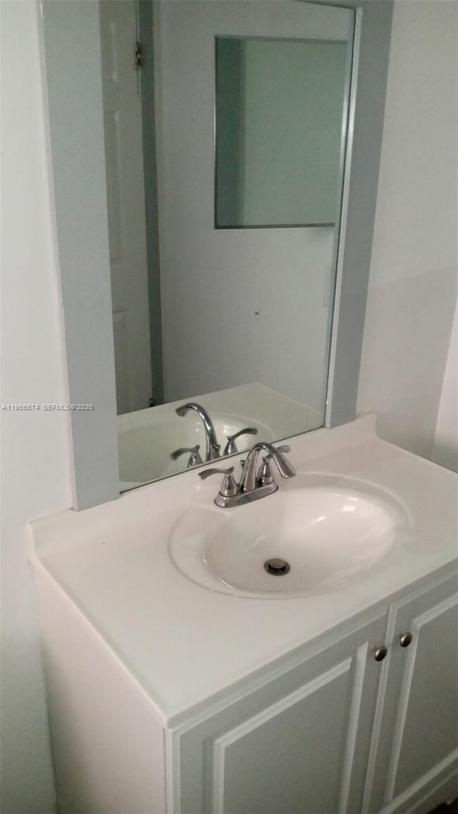 Building Photo - 1841 Cleveland St