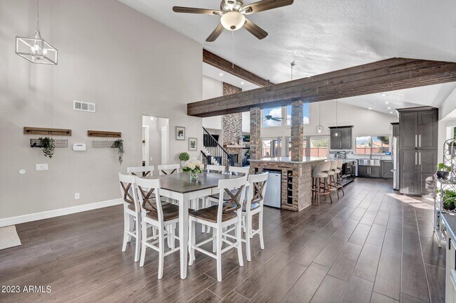 Foto del edificio - 412 W Sagebrush St