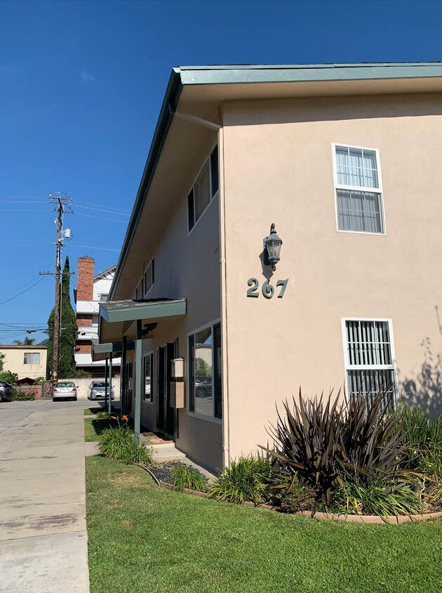 Foto principal - 267 Newport Ave