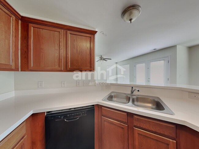 Foto del edificio - 10540 Gold Pan Rd