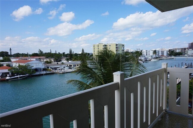Foto del edificio - 2 br, 1 bath Condo - 7900 Tatum Waterway D...