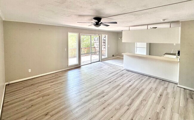 Foto del edificio - 3416 Mountainside Rd