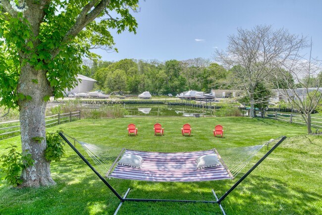 Building Photo - 230 Jockey Creek Dr