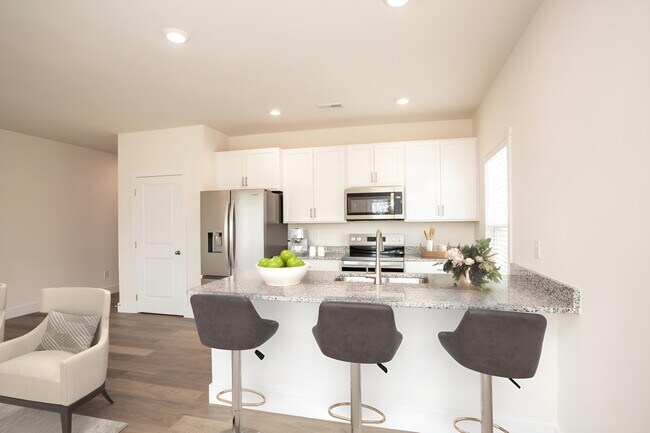 Foto del edificio - 2459 Legg Ln