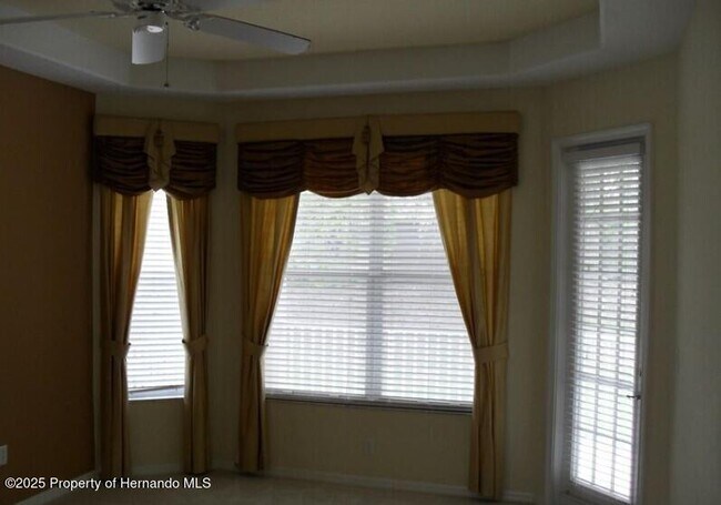Building Photo - 4301 Blakemore Pl