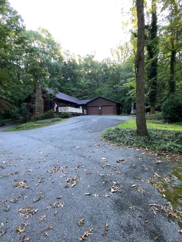 Primary Photo - 3 br, 2 bath House - 88 FOX ROAD