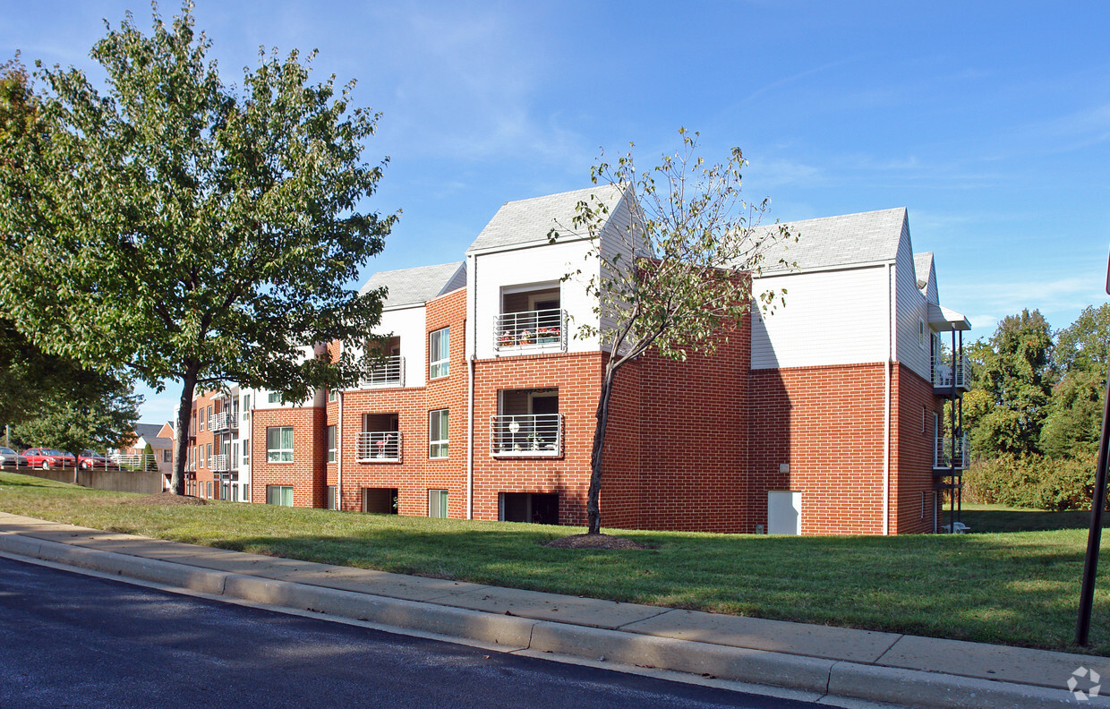 Foto del edificio - Golden Ring Co-Op Apartments