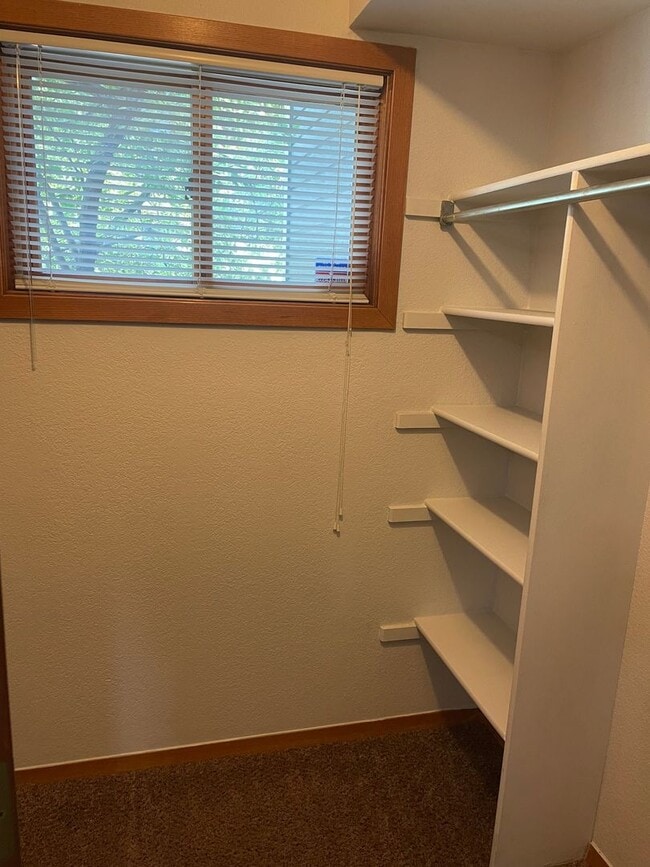 Building Photo - AMAZING LOCATION 3 Bed 2.5 Bath Townhome in Boulder near Campus
