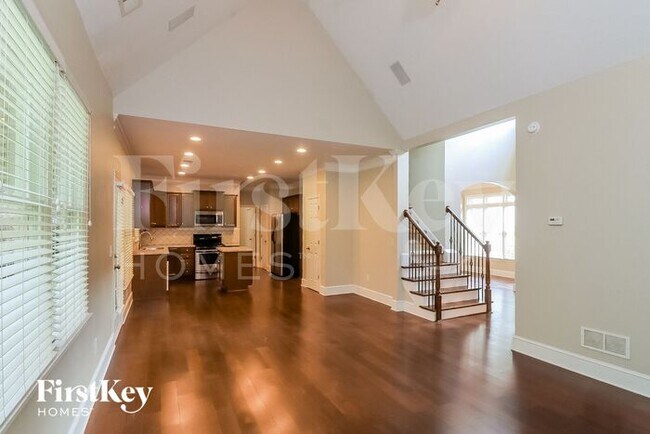 Building Photo - 605 Homestead Dr