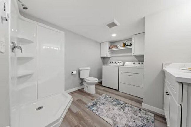 Building Photo - Spacious and Comfortable 1bed/1bath