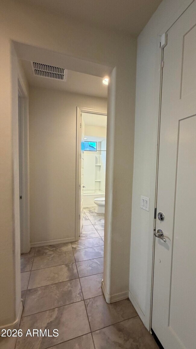 Building Photo - 8529 S 67th Dr