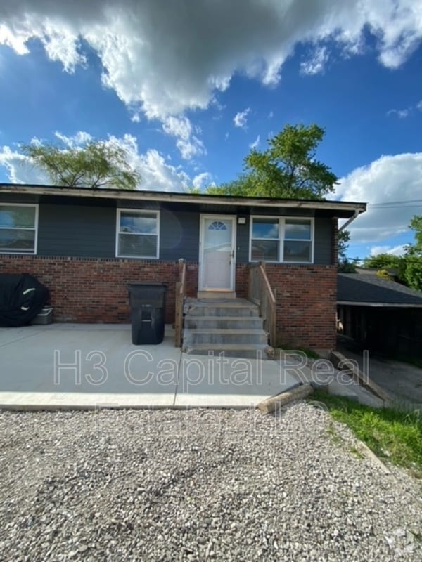 Building Photo - 17 N 44th St