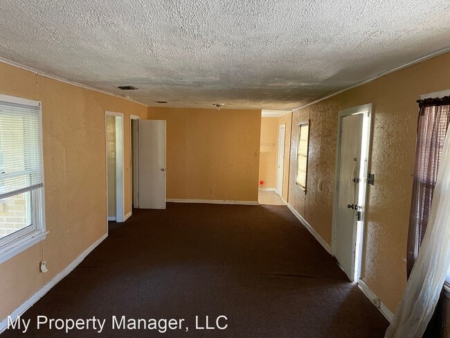 Foto del edificio - 3 br, 1.5 bath House - 7137 Burlingame Bou...