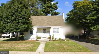 Building Photo - 24 Forman Dr