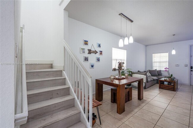 Foto del edificio - 8933 Southwest 227th Terrace Apt #8933, Cu...