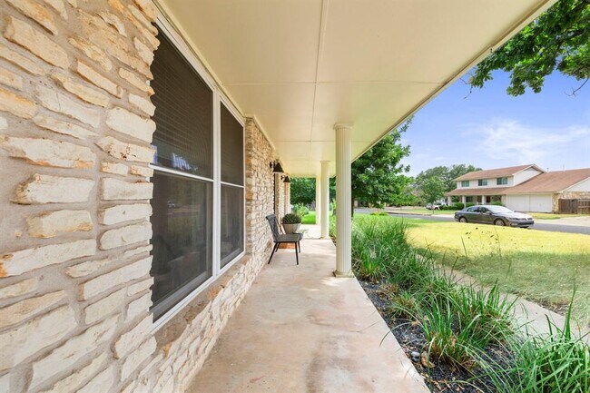 Building Photo - 6303 Morning Dew Dr