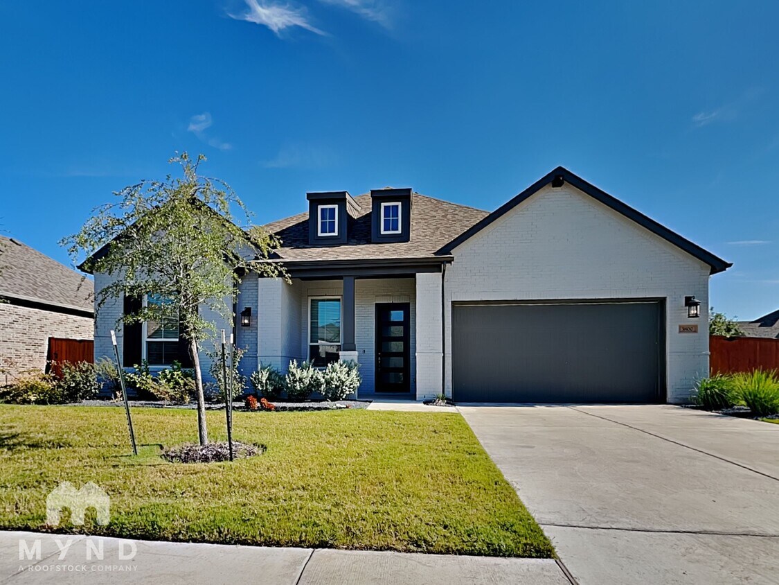 Foto principal - 3800 Sir Noah Tucker Dr