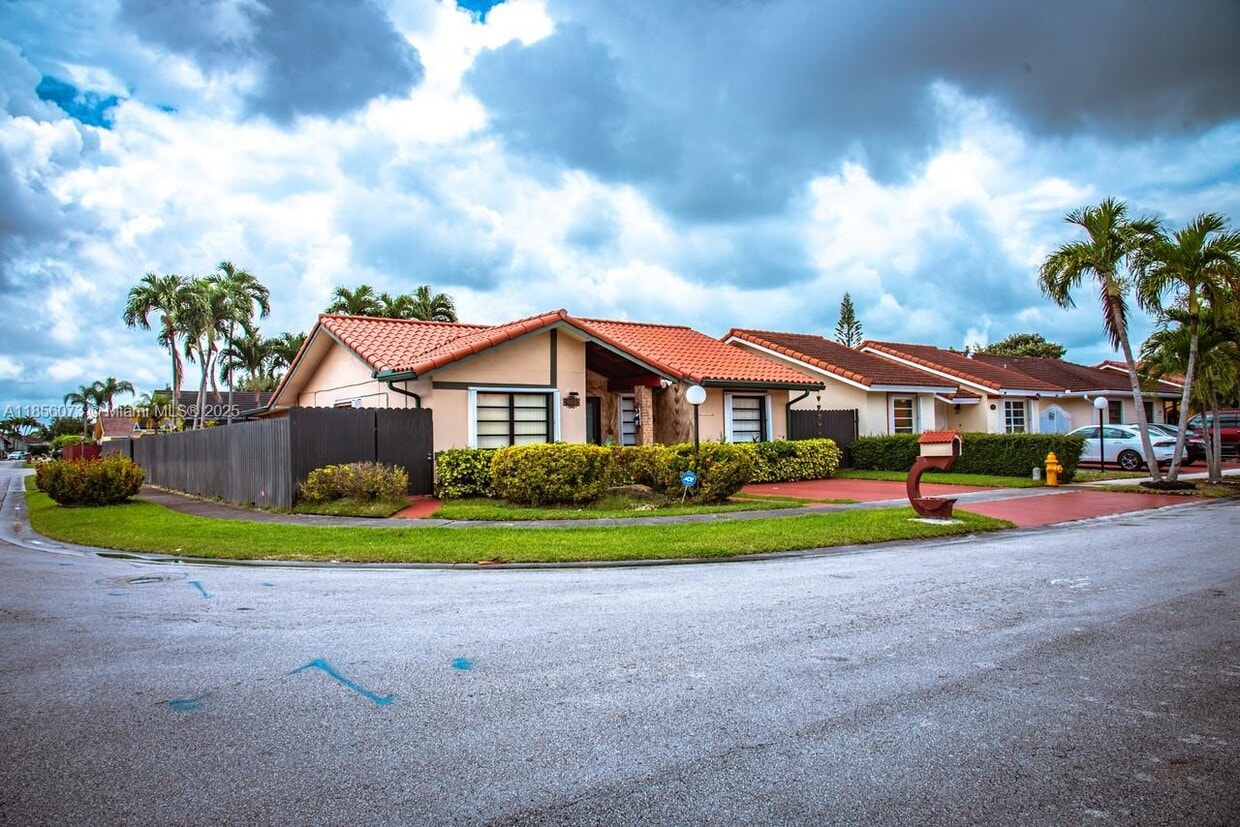 Primary Photo - 14512 SW 96th Terrace
