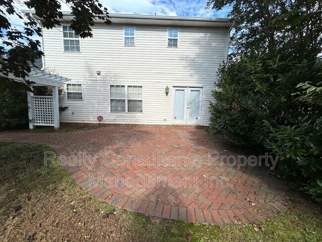 Foto del edificio - 600 Summerwalk Rd