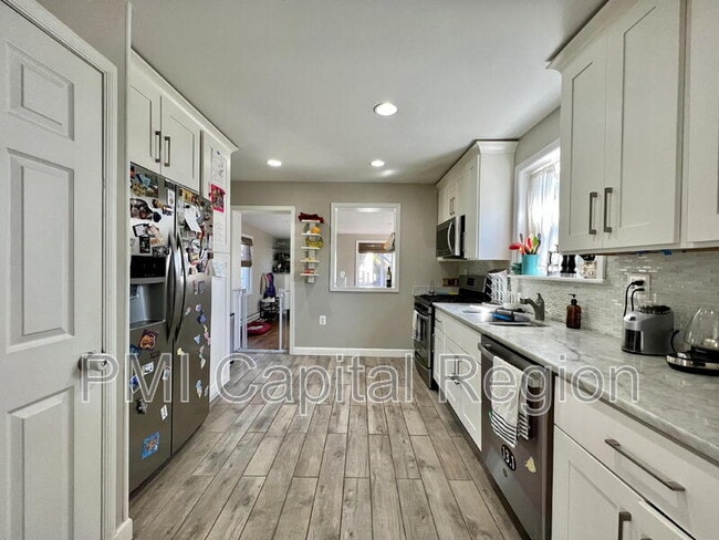 Building Photo - 5005 Druid Dr