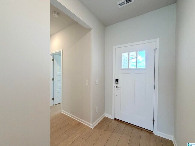 Foto del edificio - 234 Granby Ln