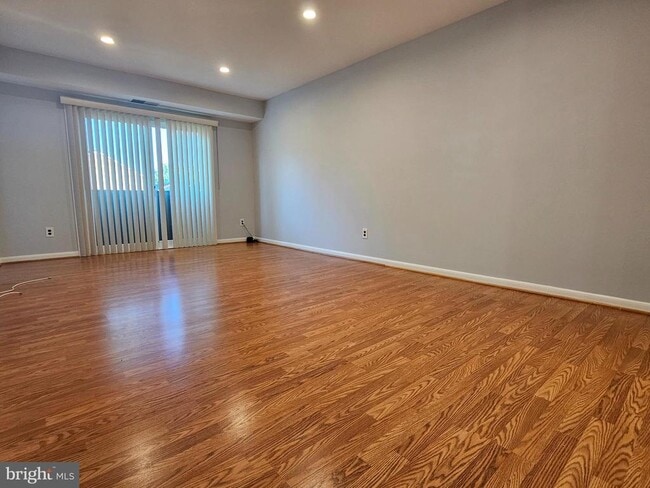 Building Photo - 8324 Highcliffe Ct