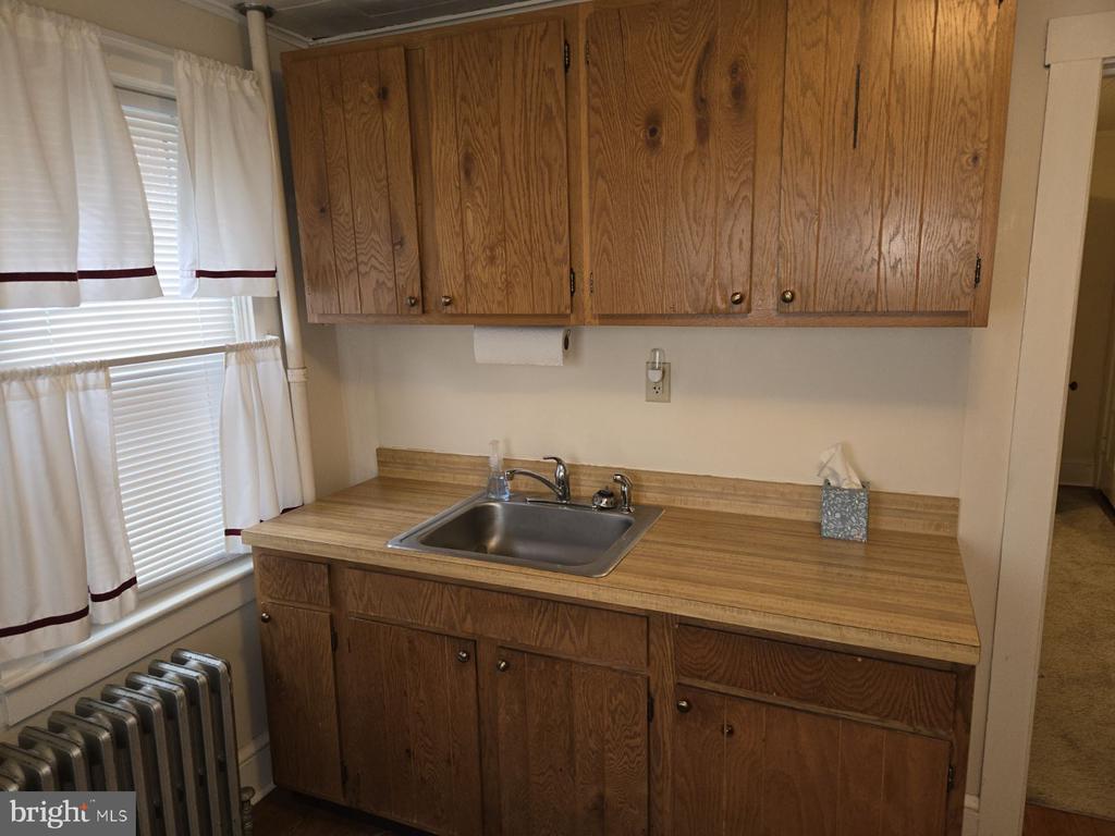 Primary Photo - 1428 Lacrosse Ave