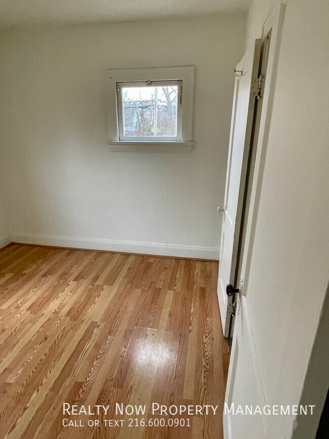 Foto del edificio - 3783 E 144th St