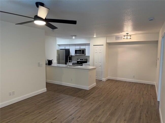 Foto del edificio - 3024 Parkway Blvd